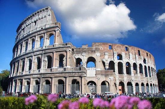 Colosseum - Rome.jpg